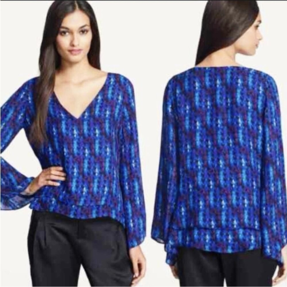 Parker Blue Geometric Print Layered V Neck Silk Blouse Size Small